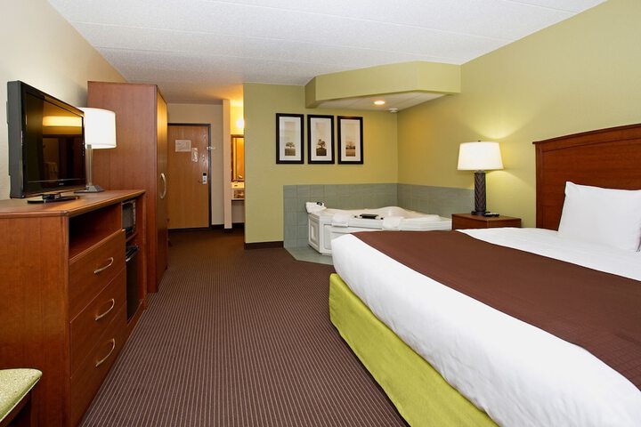 Room 28 of 32
