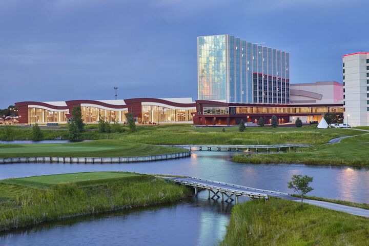 Mystic Lake Casino Hotel