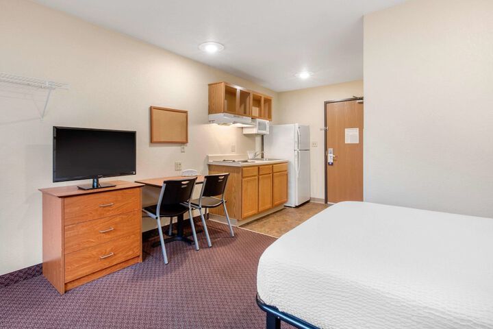 Room 16 of 18