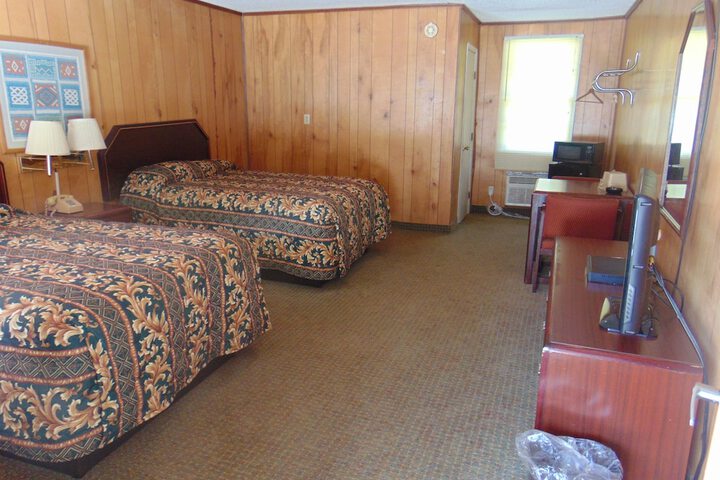 Room 10 of 40
