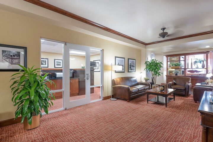 Hotel Interior 7 of 41