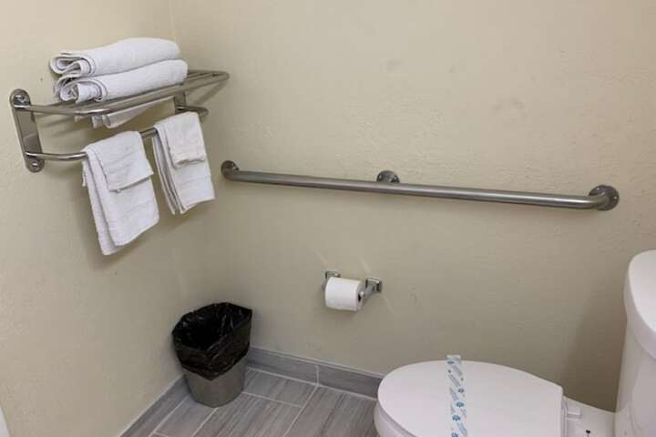 Room 68 of 124