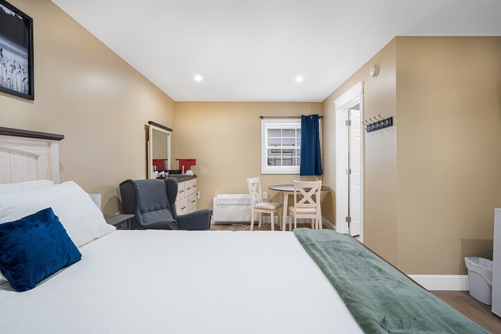 Room 43 of 53