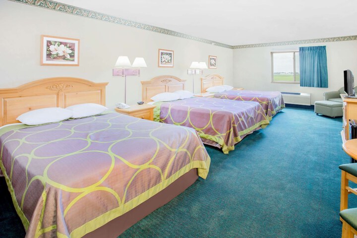 Room 11 of 20