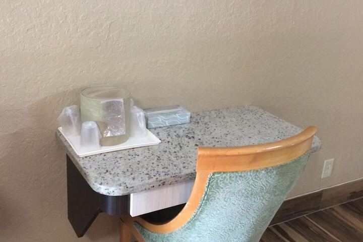 Room 14 of 21