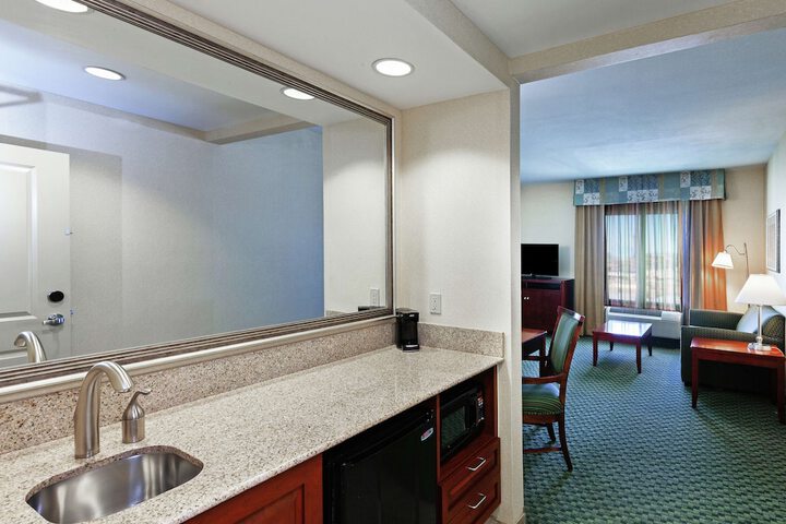 Room 20 of 51