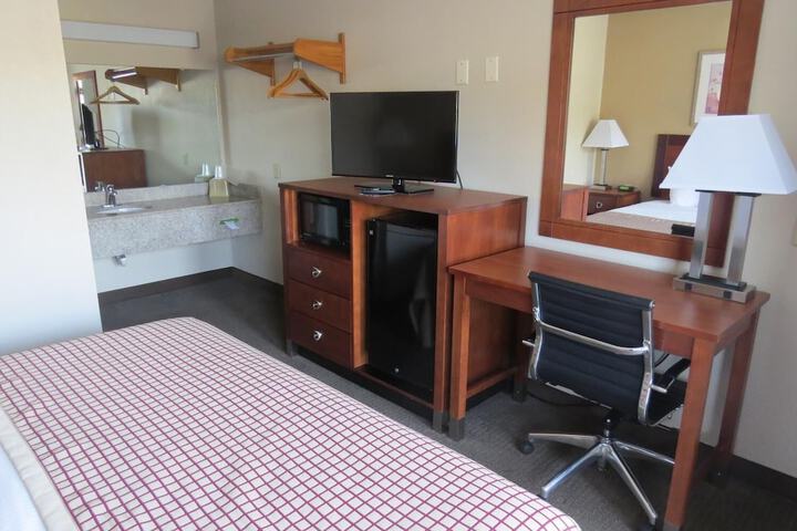 Room 18 of 26
