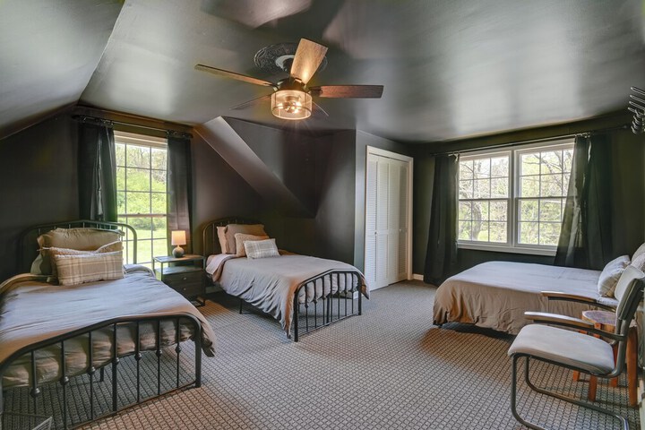 Chic Nashville-area Retreat w / Private Pool!
