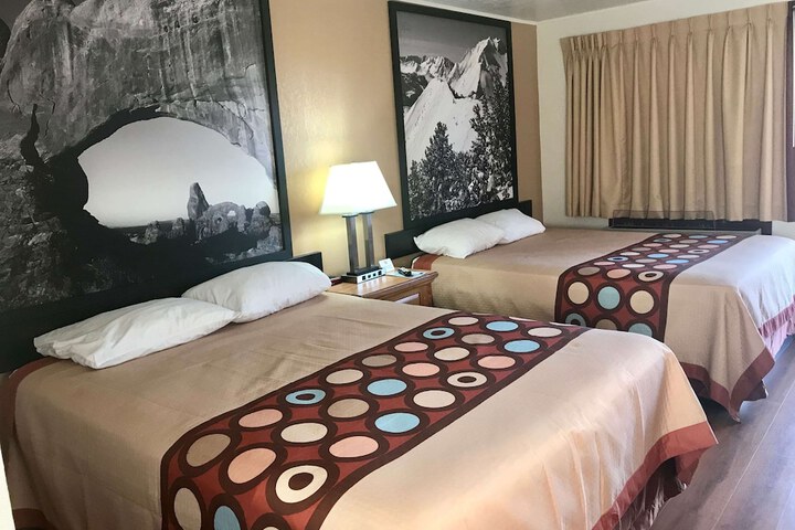Room 28 of 31