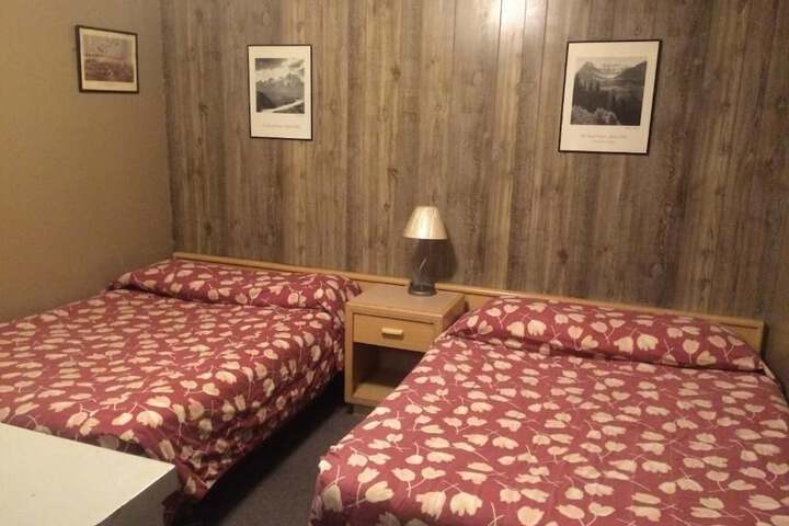 Room 10 of 25