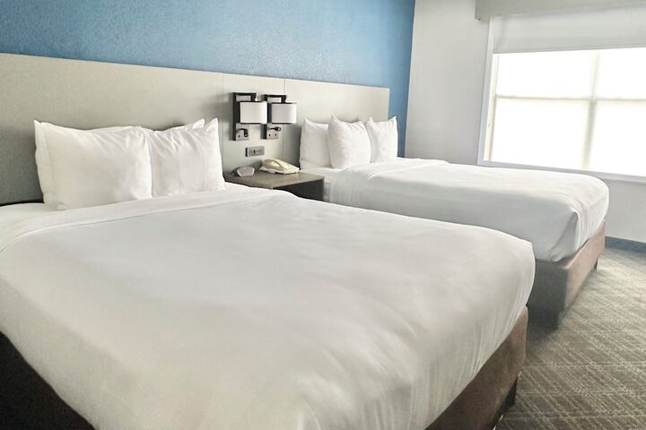 Comfort Inn & Suites Cartersville - Emerson Lake Point