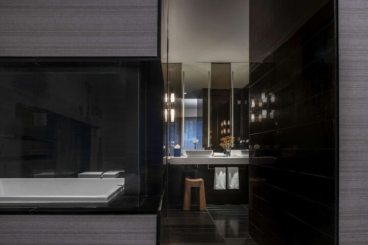 Room 21 of 62