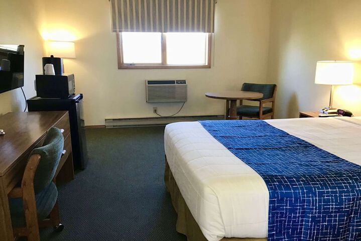 Room 9 of 22