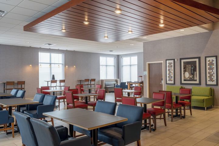 Holiday Inn Express Minneapolis West Plymouth by IHG