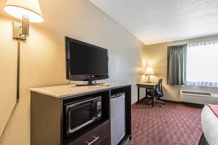 Room 21 of 40