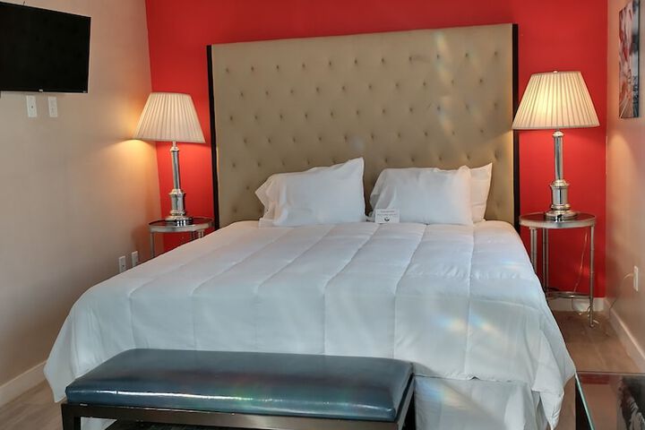 Room 17 of 21