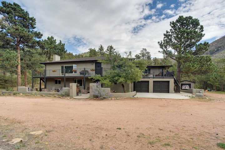 Homey Mtn View Escape: 11 Mi to Garden of the Gods