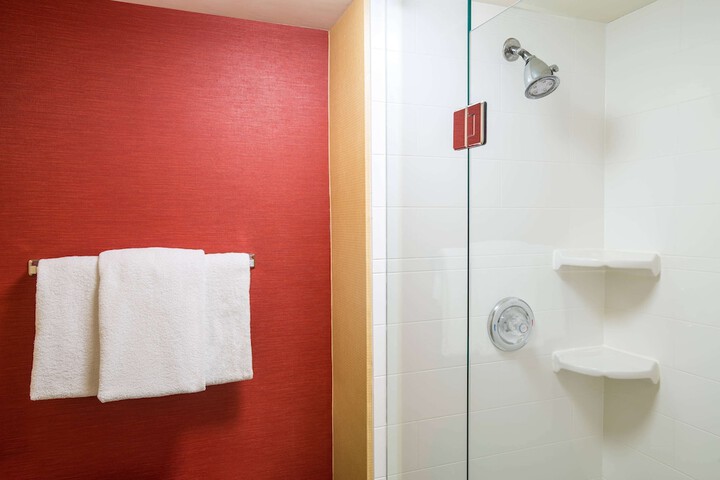 Room 9 of 24