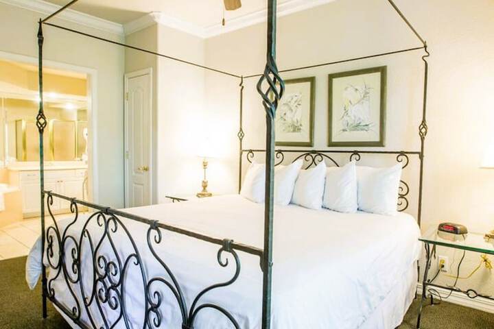 French Quarter Resort