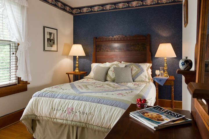 The White Oak Inn