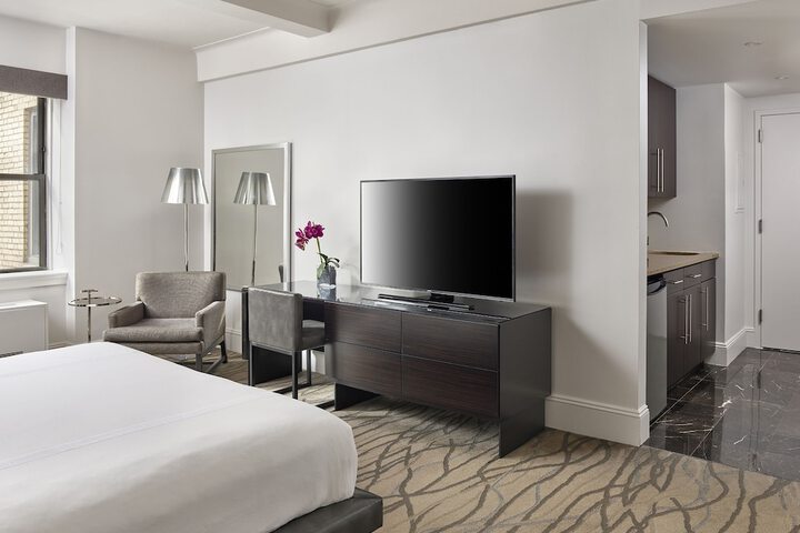 Room 29 of 47