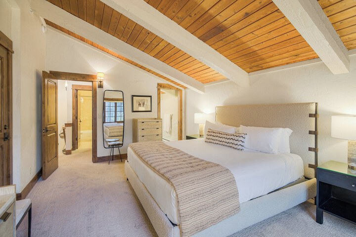 The Lodge at Vail a RockResort by Vail Resorts