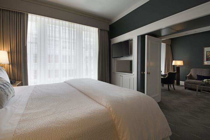Room 44 of 68