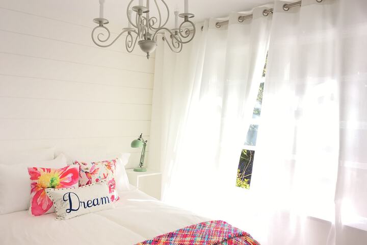 Room 25 of 41