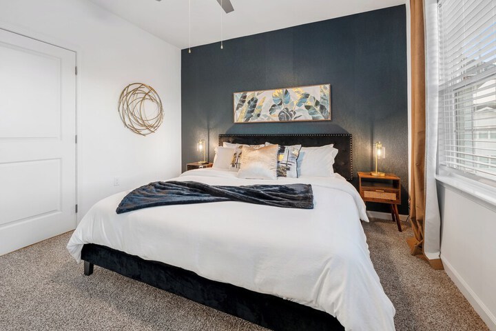 Luxurious Apartments - Pool Gym Bikes