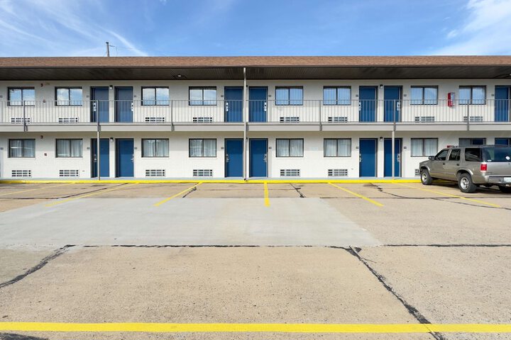 Hotel 4 of 72