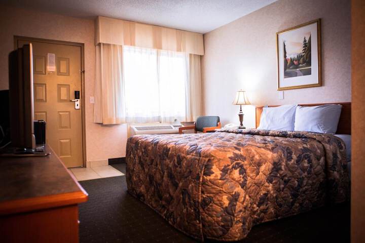 Room 4 of 20