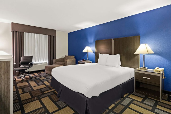 Room 15 of 31