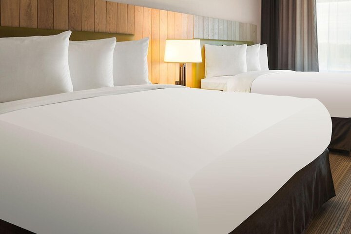 Country Inn & Suites by Radisson Germantown, WI