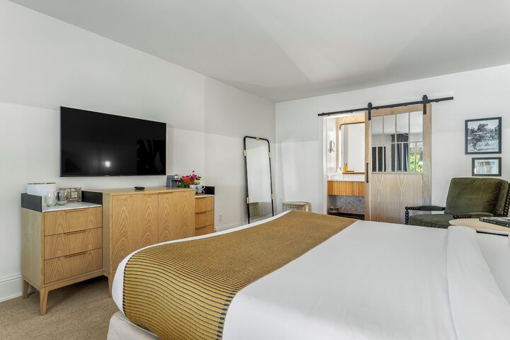 Gulf Hills Hotel & Resort
