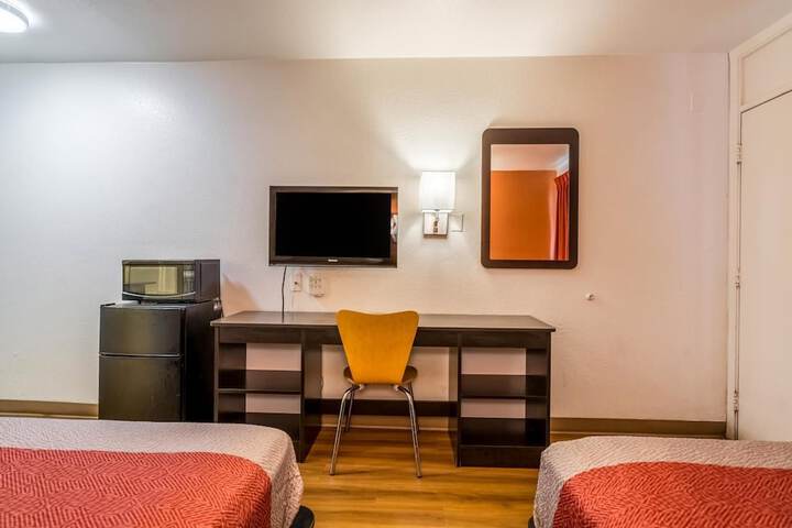 Room 28 of 41
