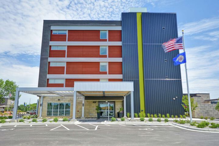 Hotel 2 of 40