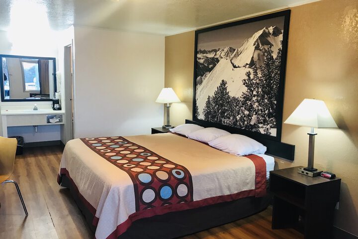 Room 20 of 31