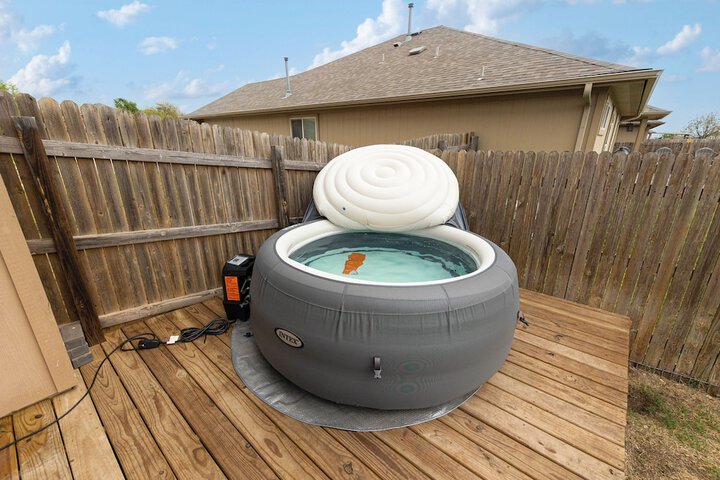 Hot Tub Foosball Fenced Yard Parking