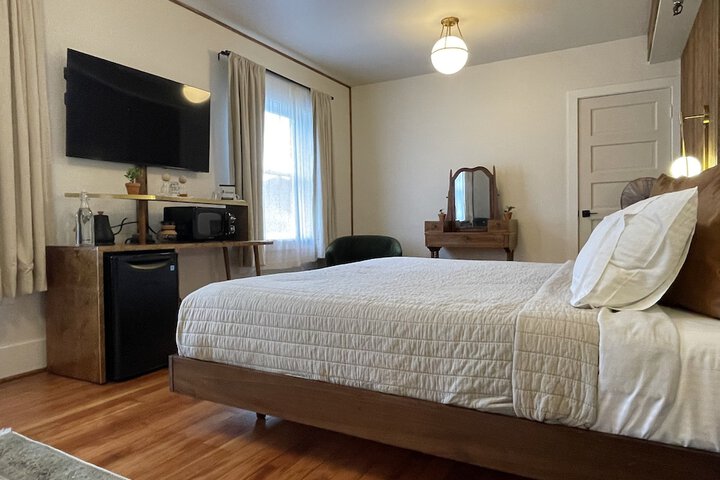 Room 16 of 36