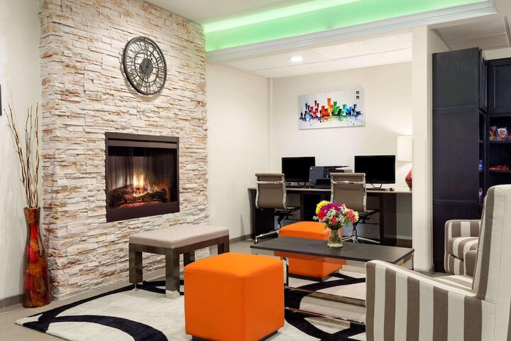 Hotel Interior 7 of 20