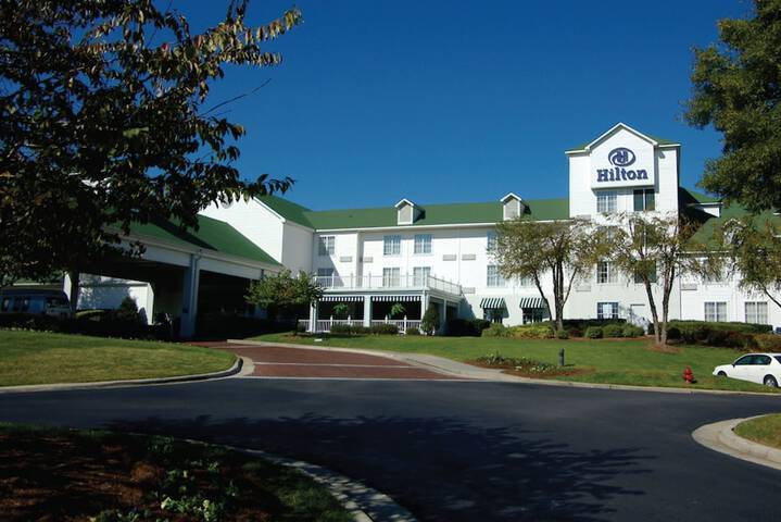 Hotel 5 of 51