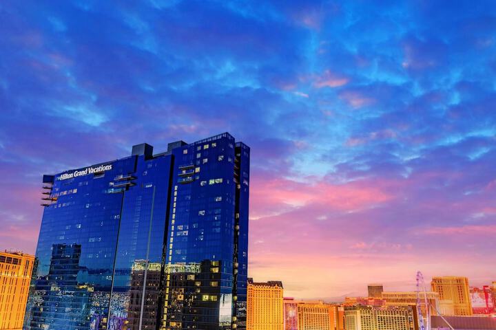 Hilton Grand Vacations Club Elara Center Strip Las Vegas