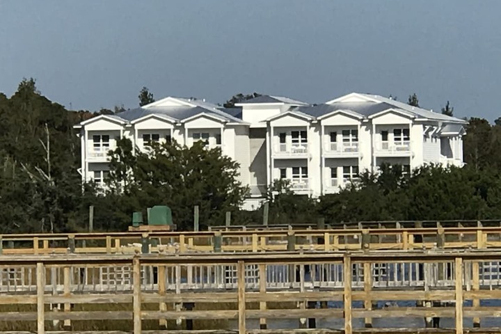 Hotel 4 of 42