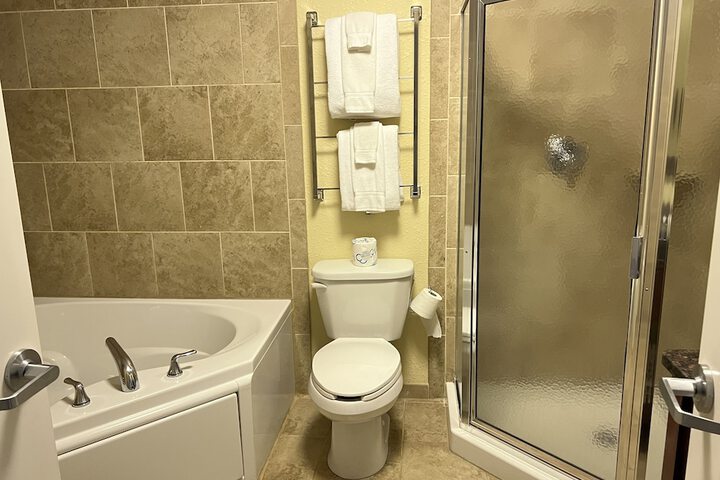 Room 32 of 85
