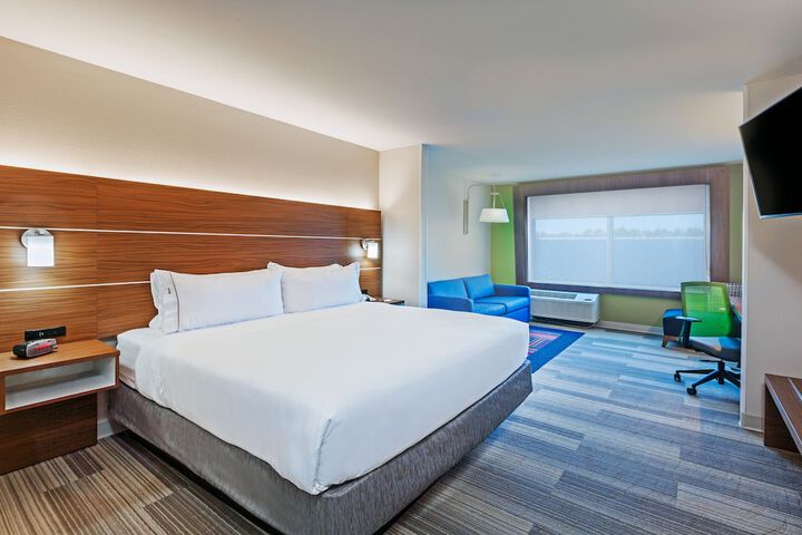 Room 16 of 41