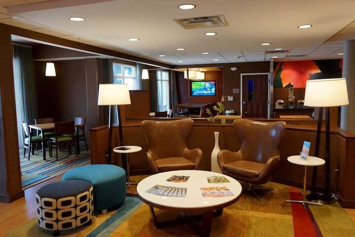 Hotel Interior 6 of 28