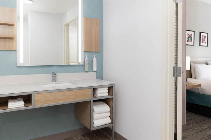 Hilton Garden Inn Ontario / Rancho Cucamonga