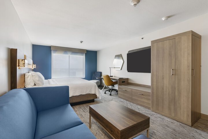 Room 33 of 78