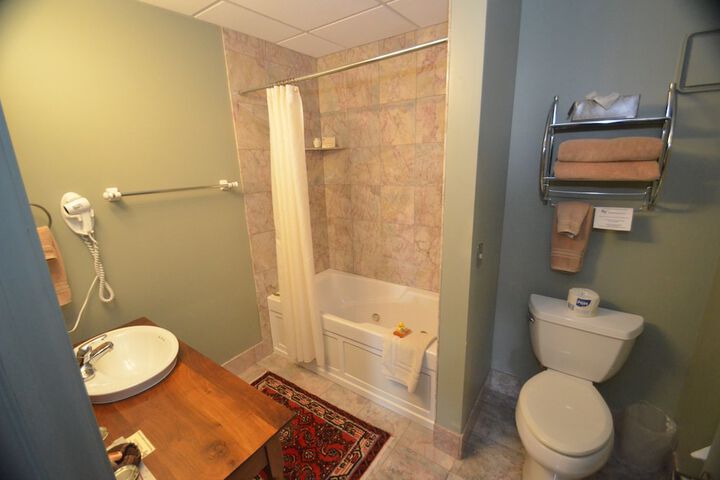 Room 45 of 63