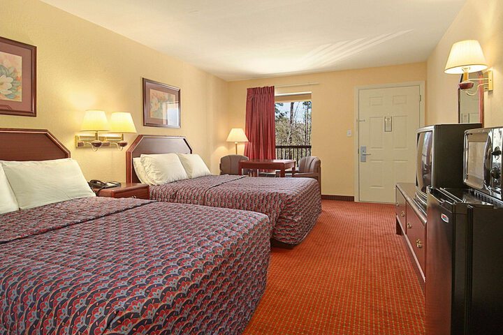 Room 12 of 16